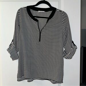 Calvin Klein zipper black / white blouse